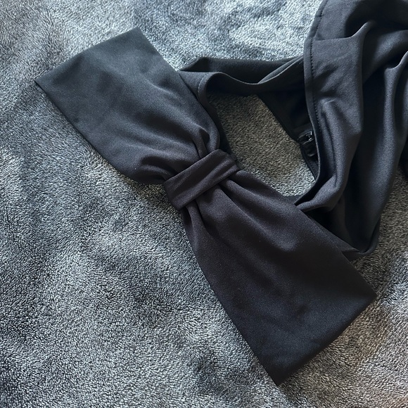 Black one shoulder dress - Picture 4 of 4